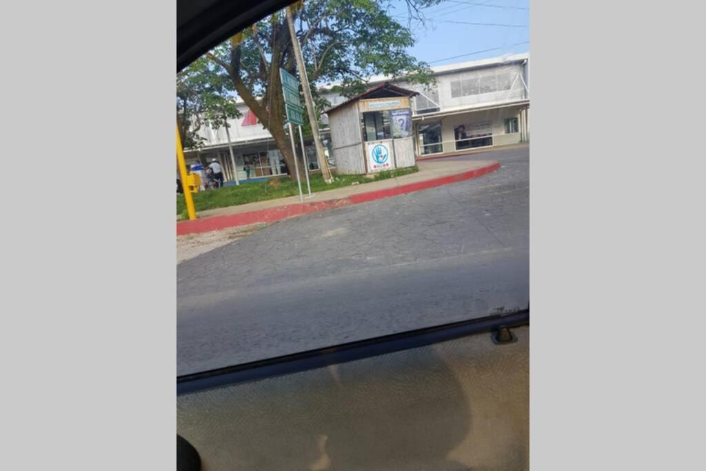 Depto. Maia: A/C, Agua Caliente, Wifi, Tv, Cable. Apartment Palenque Exterior photo