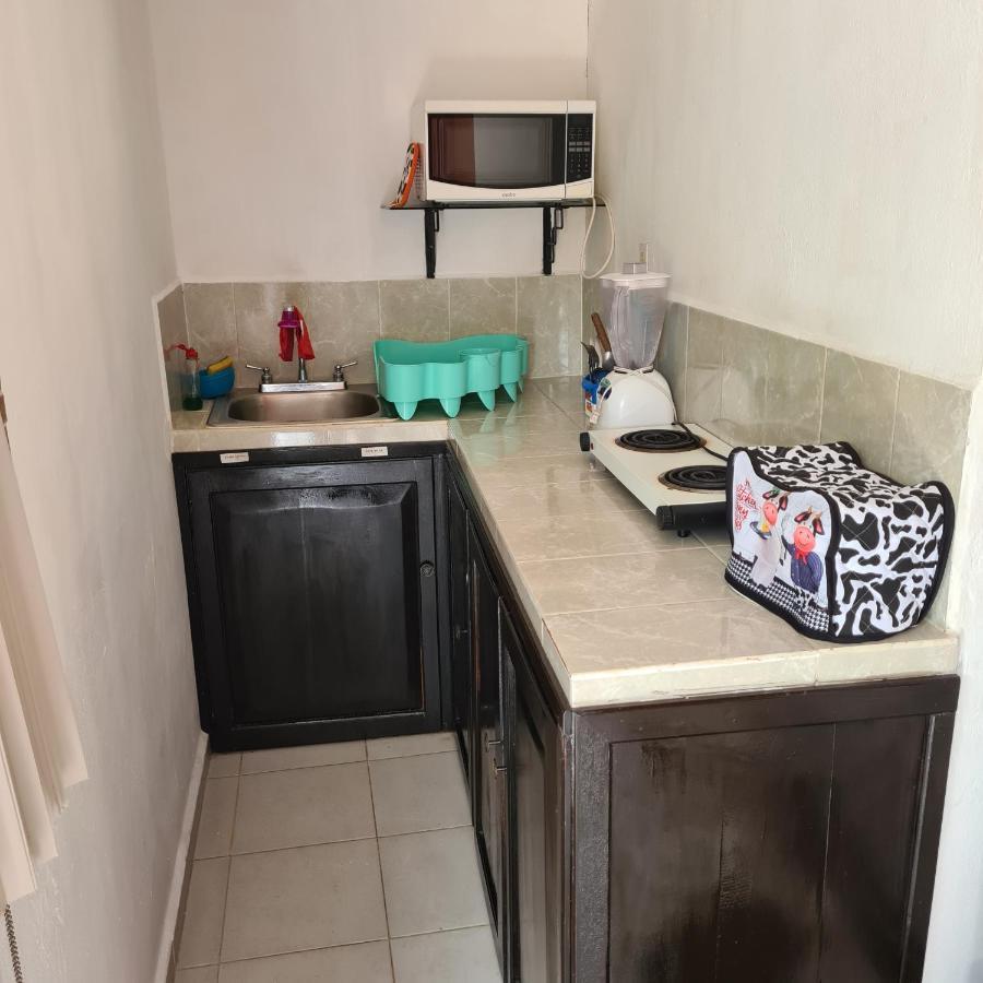 Depto. Maia: A/C, Agua Caliente, Wifi, Tv, Cable. Apartment Palenque Exterior photo